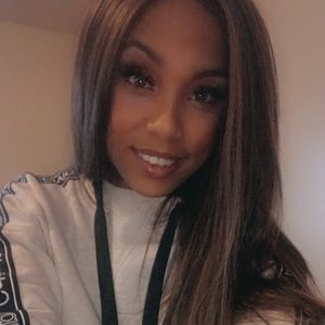 Meet your Posher, Annastasia